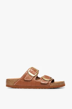 SHOES STAUD -BIRKENSTOCK + ARIZONA SANDAL SADDLE CROC EMBOSSED