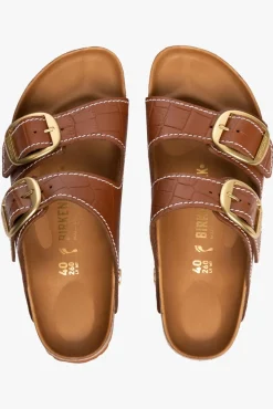 SHOES STAUD -BIRKENSTOCK + ARIZONA SANDAL SADDLE CROC EMBOSSED