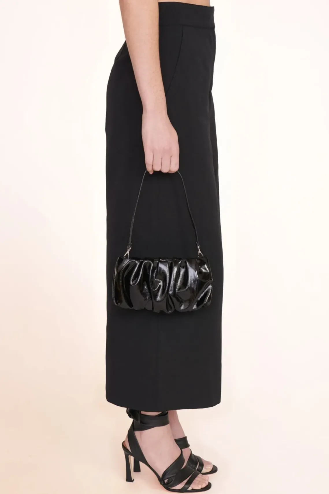 HANDBAGS STAUD - BEAN BAG PATENT BLACK