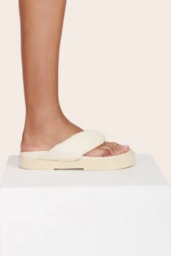 SHOES STAUD - DAHLIA PLATFORM CREAM