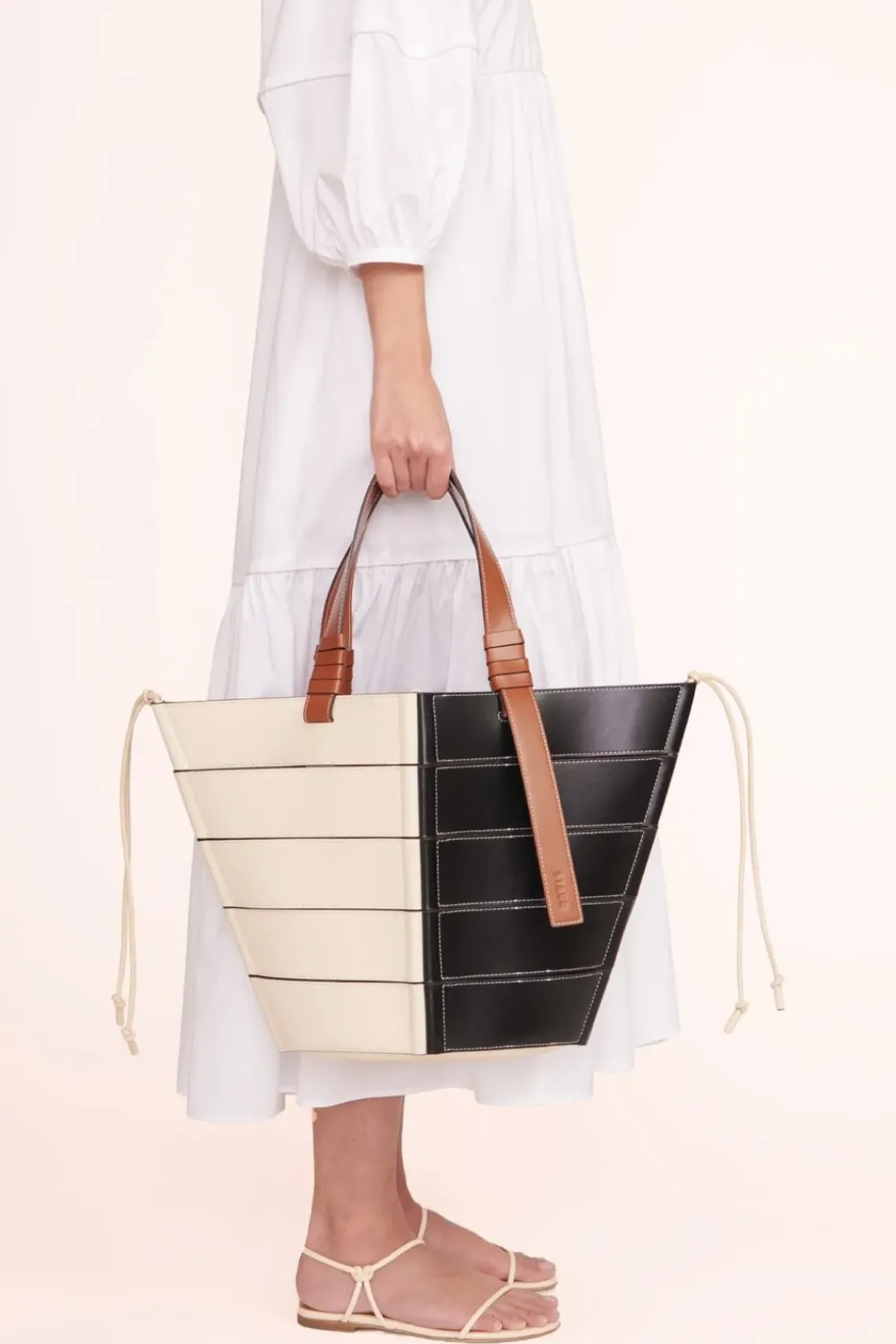 HANDBAGS STAUD - DIAMOND TOTE CREAM TAN BLACK