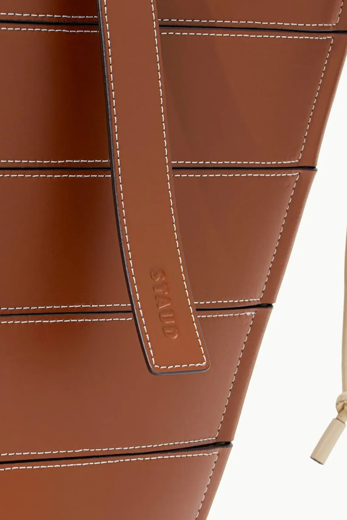 HANDBAGS STAUD - DIAMOND TOTE TAN CREAM