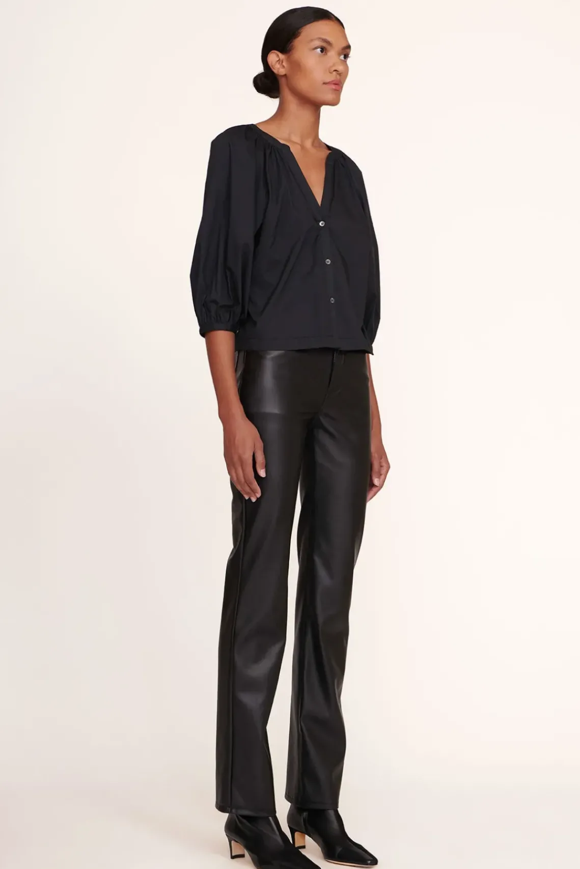 CLOTHING STAUD - DILL TOP BLACK