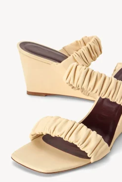 SHOES STAUD - FRANKIE WEDGE CREAM