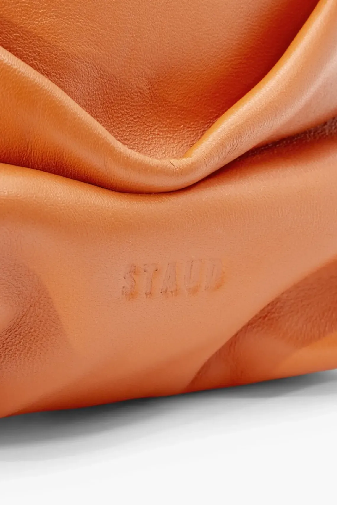 HANDBAGS STAUD - KISS BAG CARROT