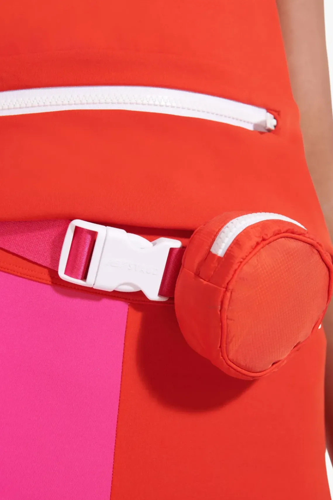 CLOTHING STAUD - NB SLEEK SHORT FIERY RED