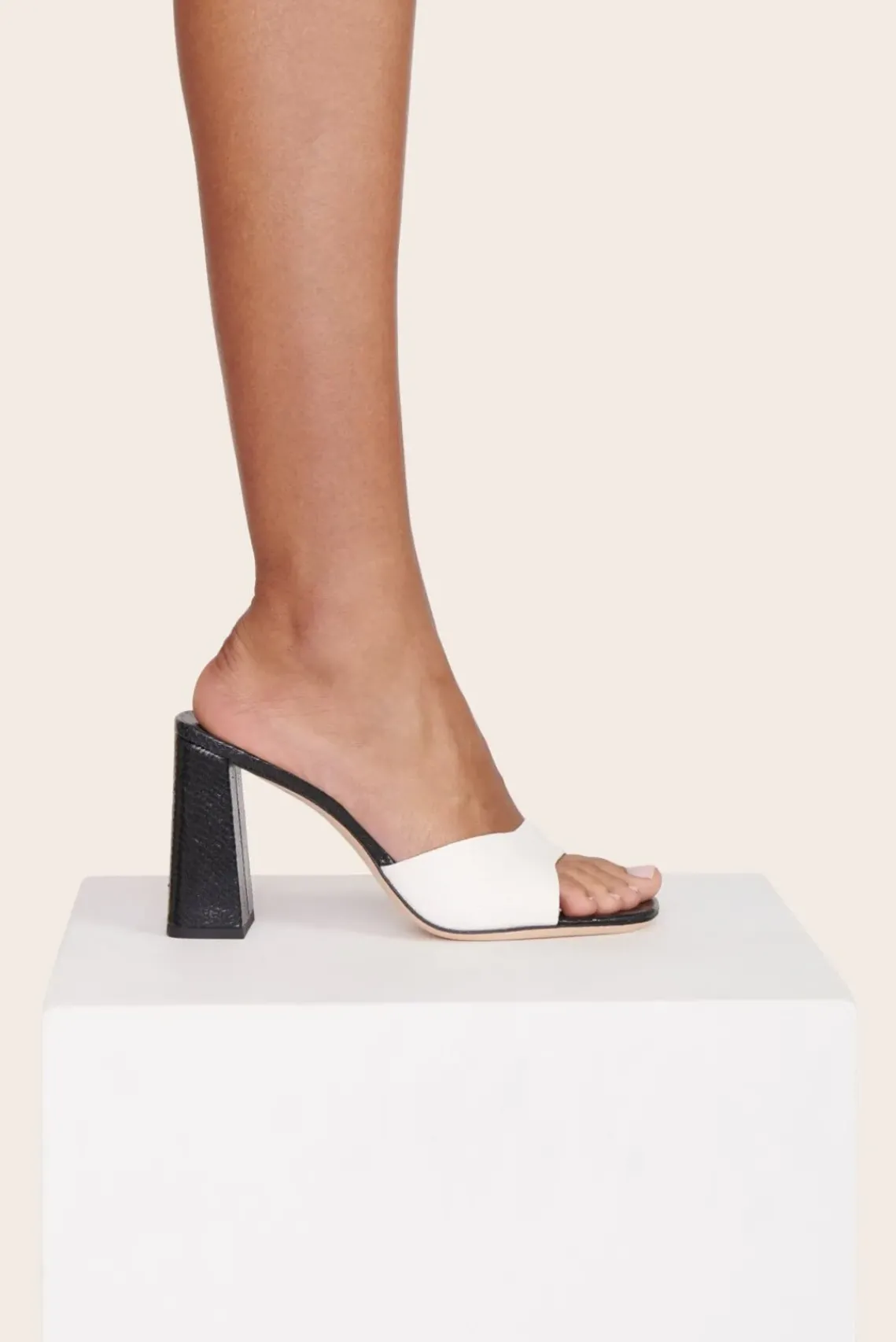 SHOES STAUD - SLOANE HEEL SNAKE EMBOSSED BLACK WHITE